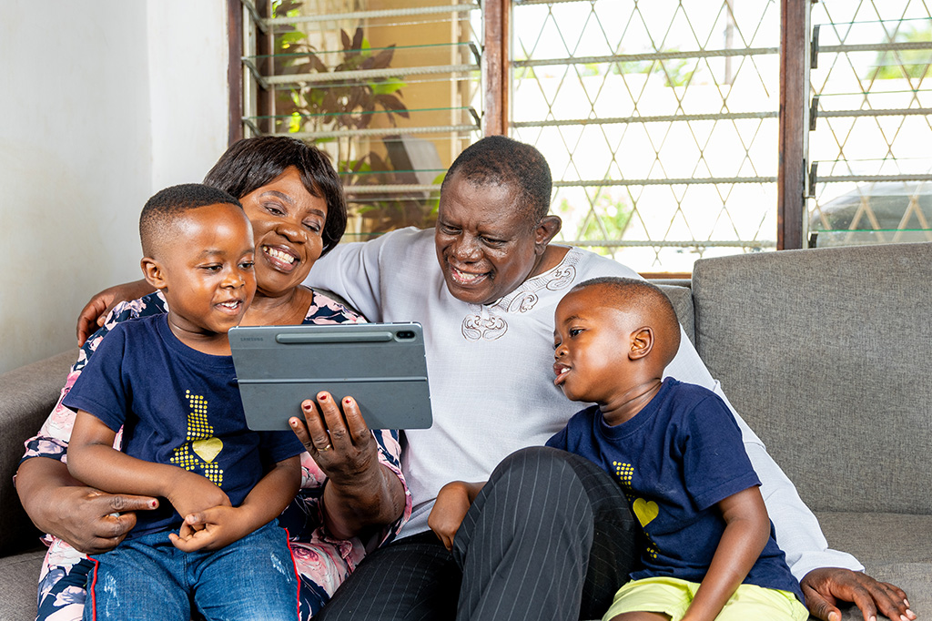 malawi family on sofa